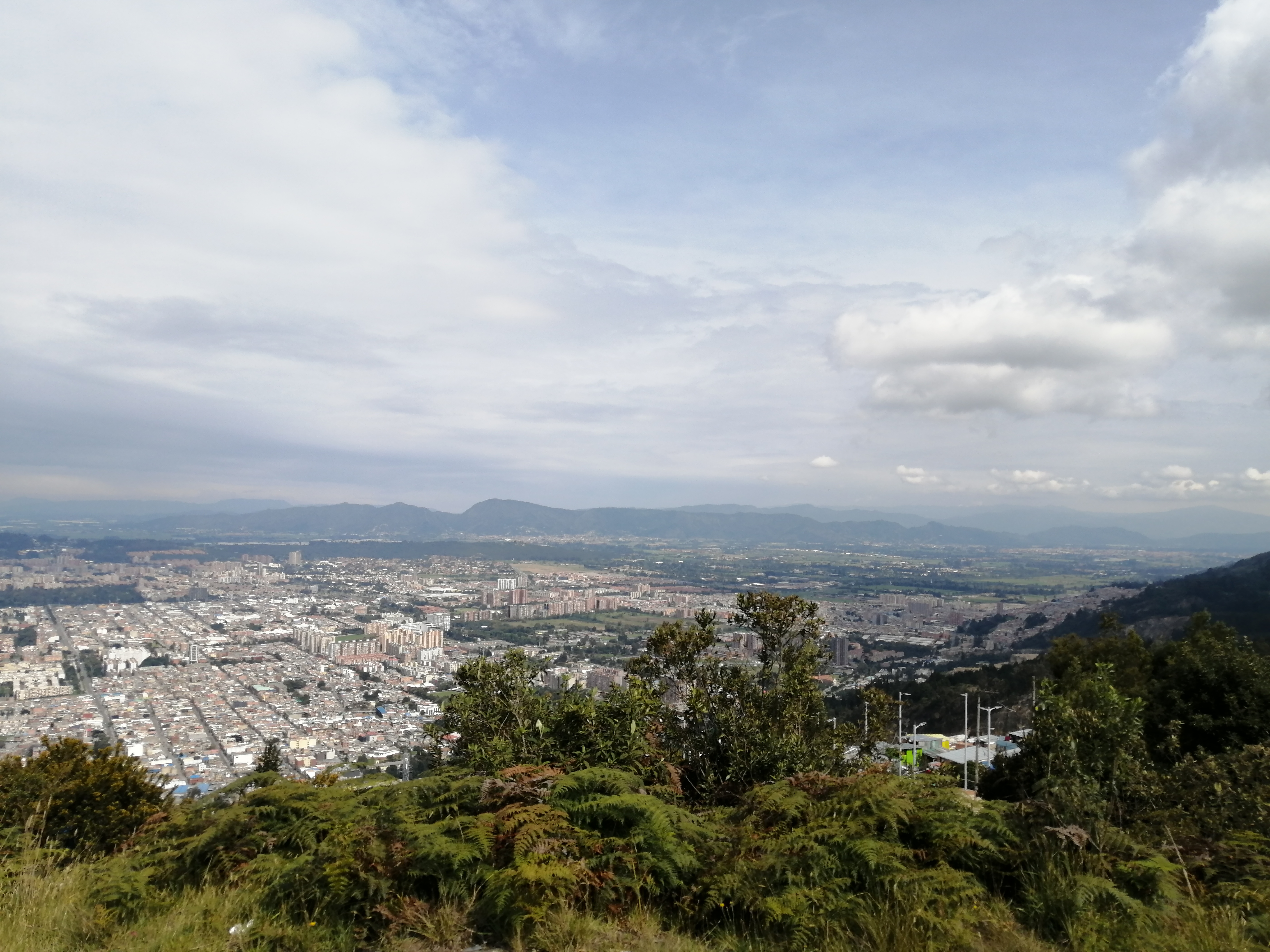 Panorámica de Bogotá y la Sabana desde los cerros nororientales / Foto Paola Medellín Aranguren