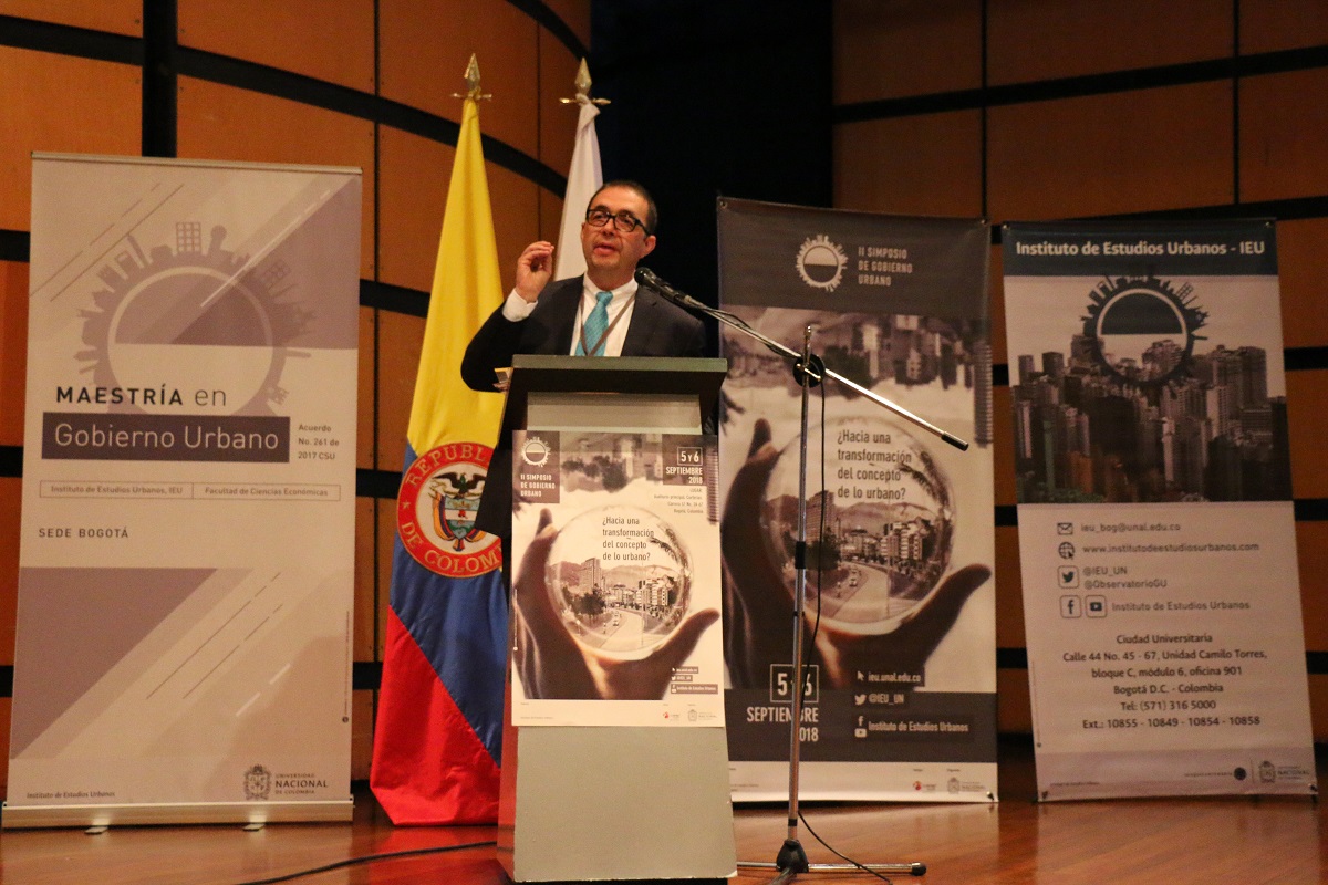 Profesor Carlos Patiño Villa, director IEU. Foto: Ricardo Salamanca