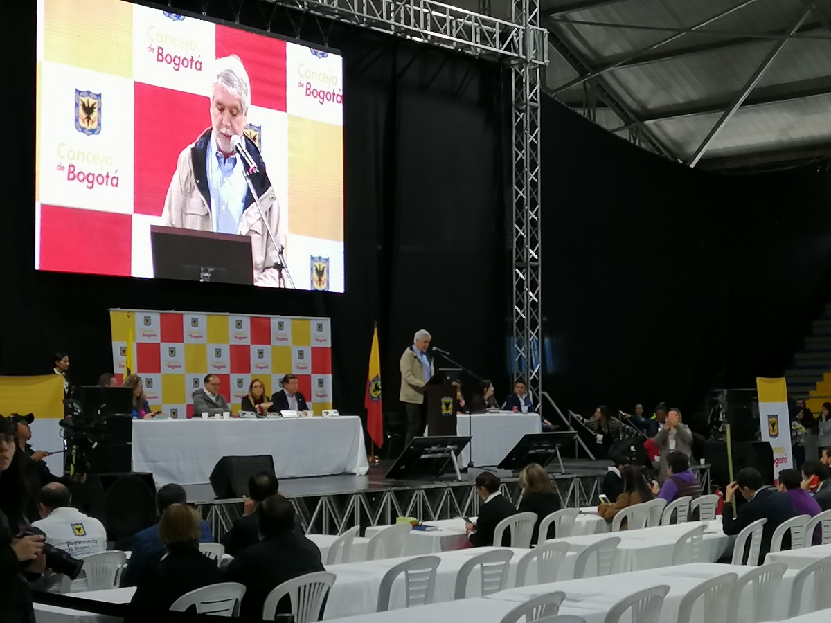 Alcalde de Bogotá, Enrique Peñalosa, en cabildo abierto para el POT