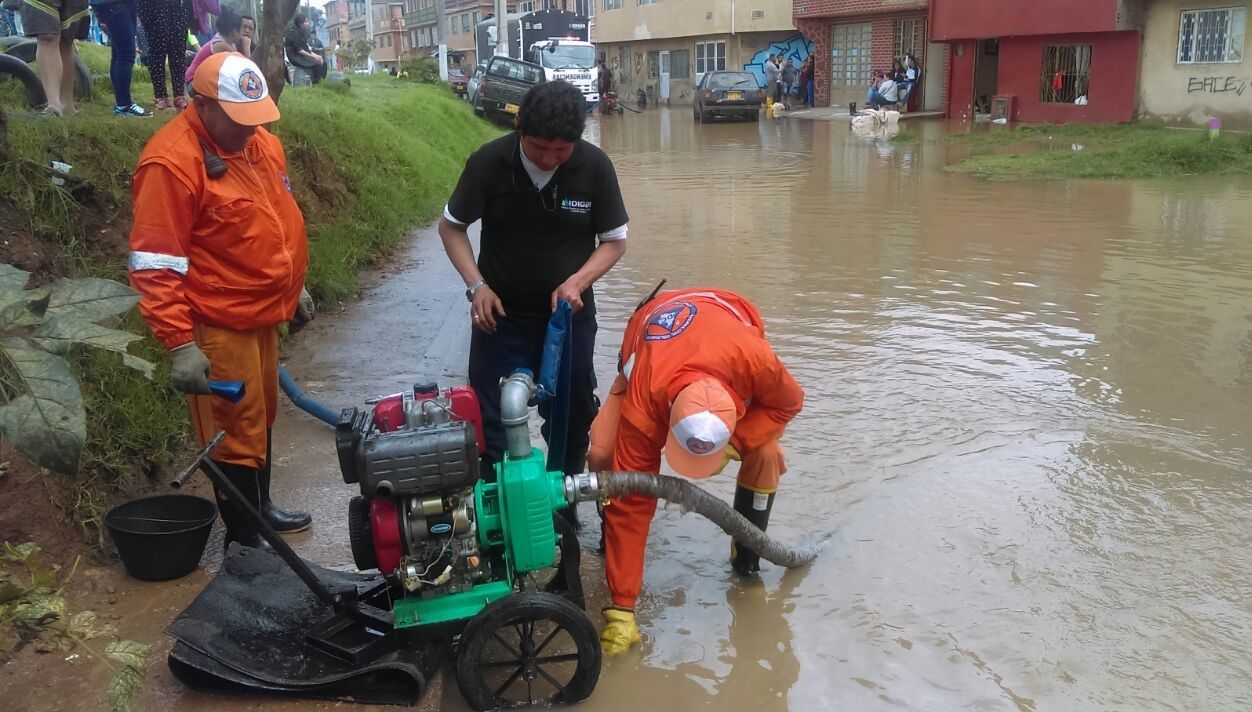 Inundaciones en Bogotá. Foto Defensa Civil 